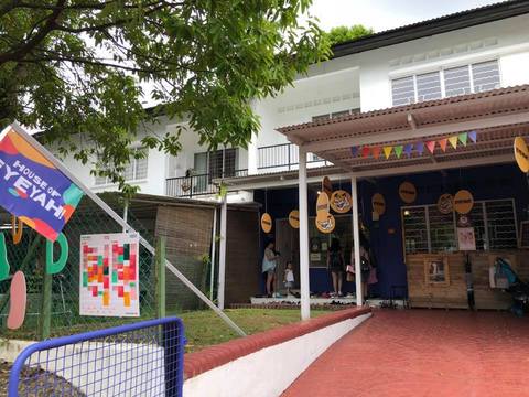 We completely transformed a terraced house in the Chip Bee district of Singapore, covering the space with art and transforming each of the rooms into a different experience.